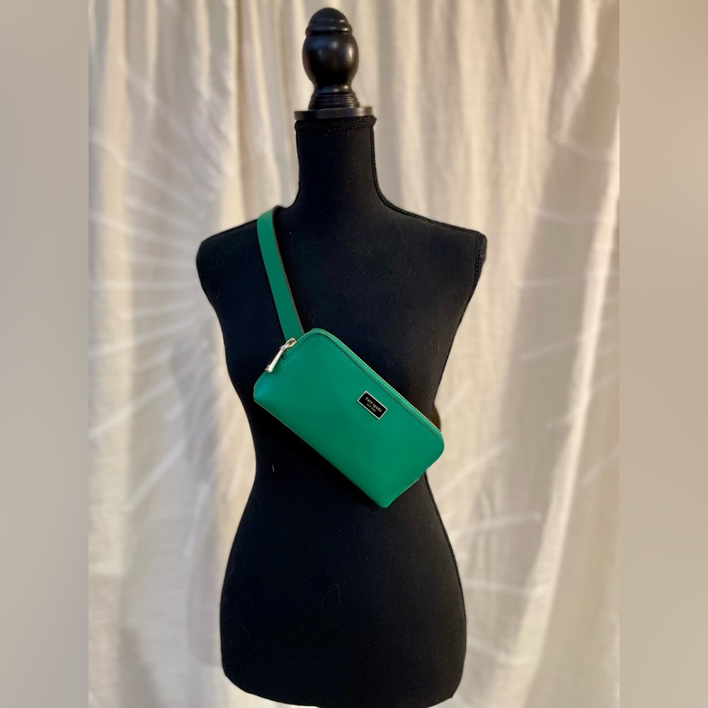 NWT Kate Spade Green Skinny Leather Belt Bag - Size S/M